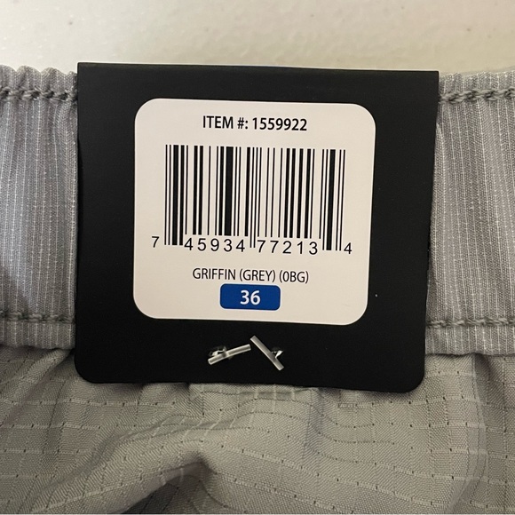 BANANA REPUBLIC NWT MEN’S FLAT FRONT SHORTS IN GRIFFIN GREY 36 - Picture 7 of 11